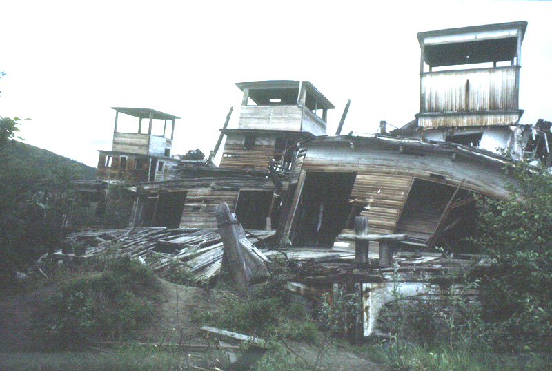 DawsonCityRiverBoat1970s-4.jpg