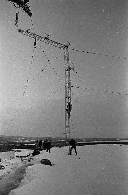 1971 - Tower Down - 03.JPG