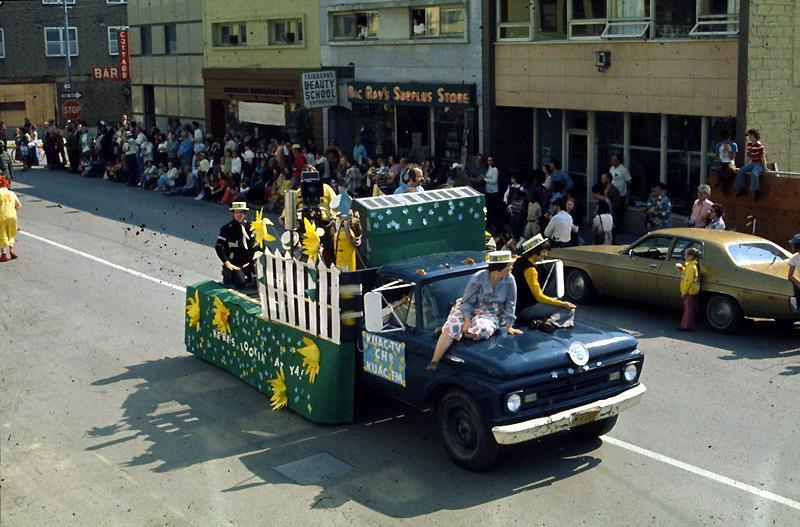 1973 Golden Days Parade - 17.JPG