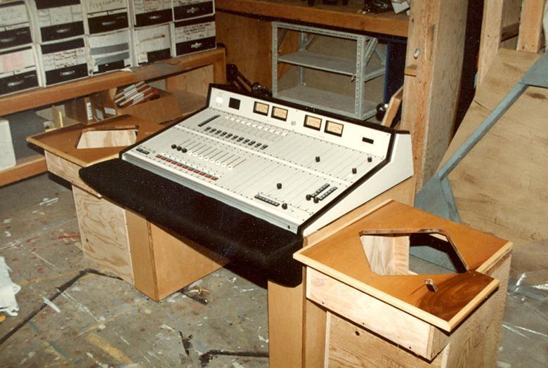 1983 Building a new console - 002.jpg