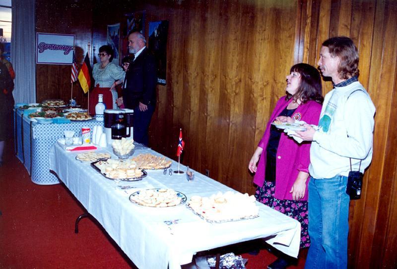 1993 Major Donors Party - 058.jpg