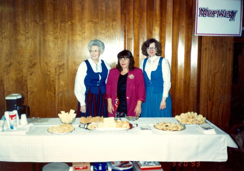 1993 Major Donors Party - 063.jpg